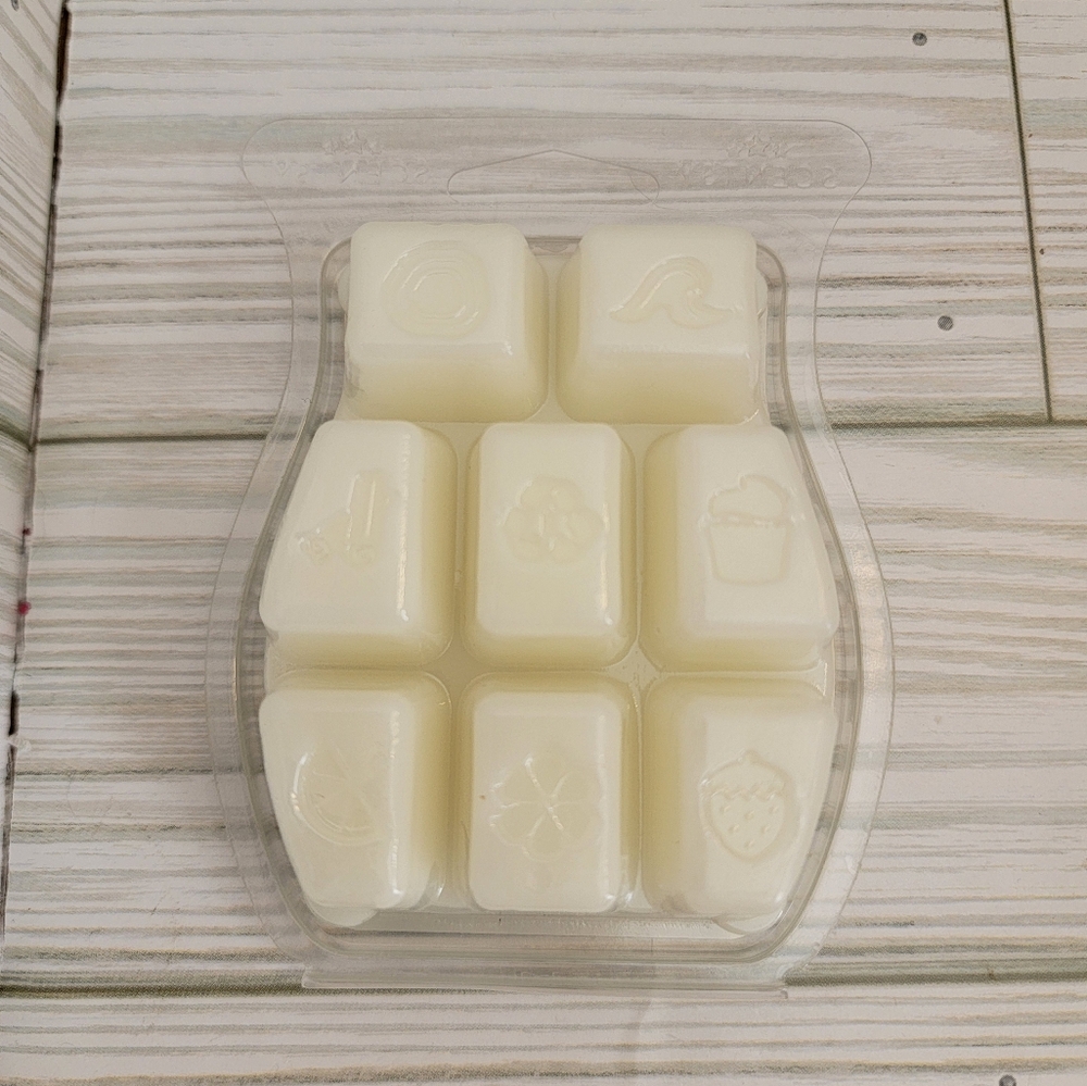 Scentsy Bar in Coco(nuts) for Coconuts - Picture 2 of 2